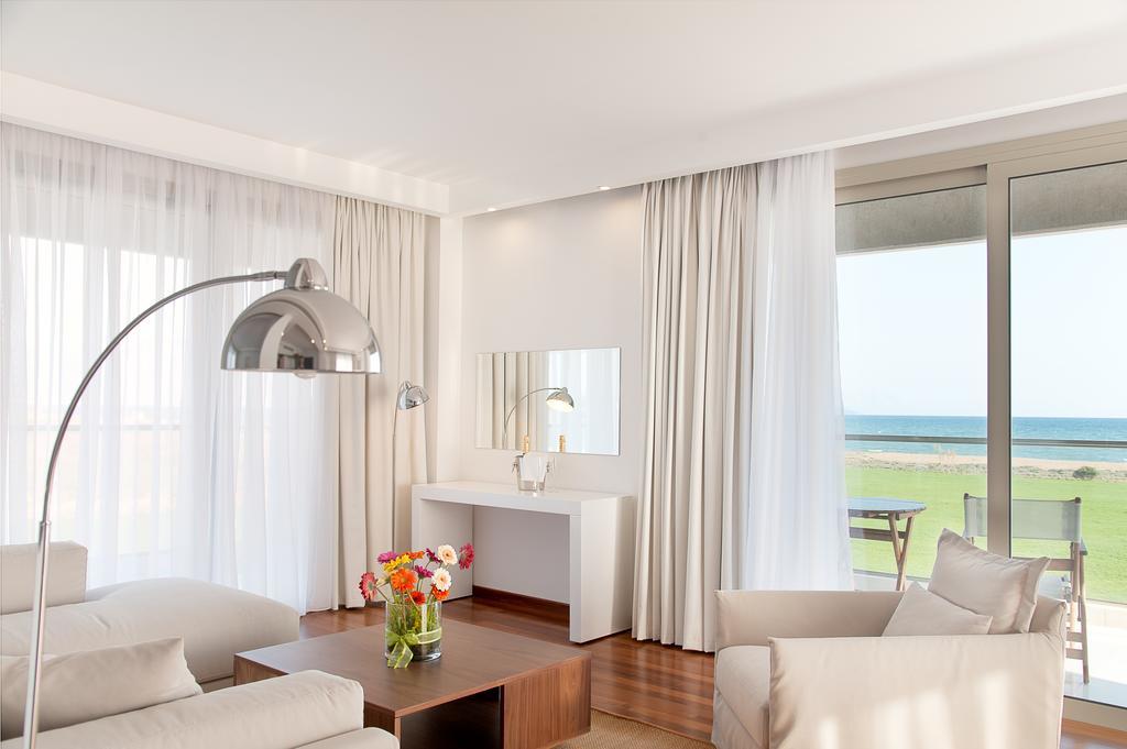 Buca Beach Resort Messíni Pokoj fotografie